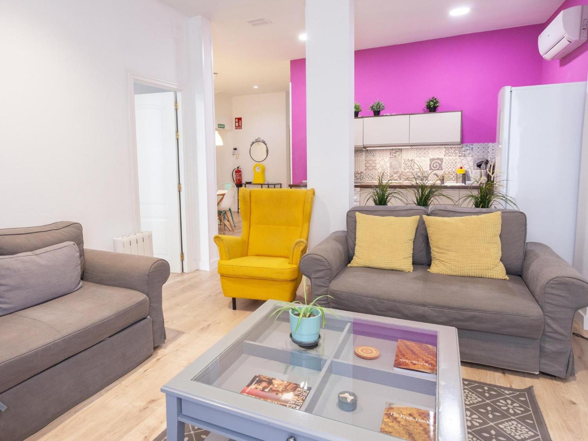 Ferienwohnung Enorme Y Acogedor Piso En La Puerta Del Sol Madrid Exterior foto